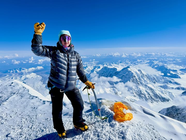 Vietnamese lawyer becomes first woman from Vietnam to conquer the Seven Summits